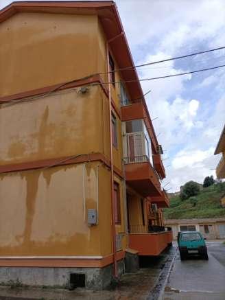 immobile appartamento all'asta in via sergente Luigi Cosentino 12 Vizzini (CT) - 2