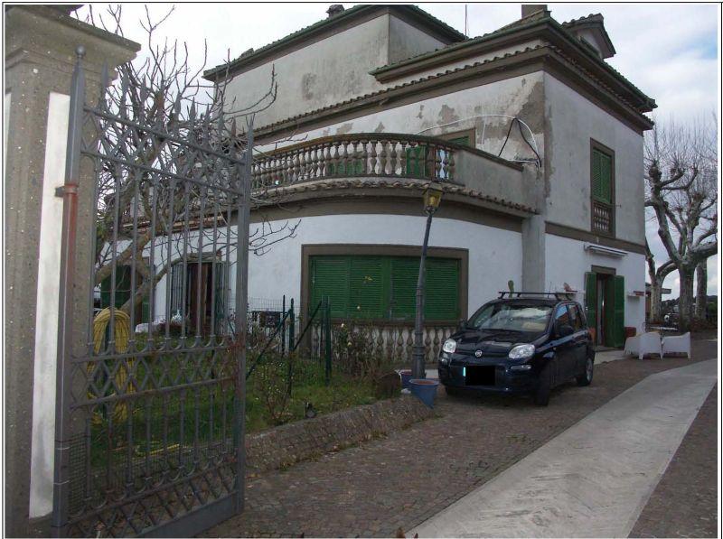 immobile villa all'asta in Via Virgilio, 103 e Via Pietro Taruffi, 3 Albano Laziale (RM) - 2