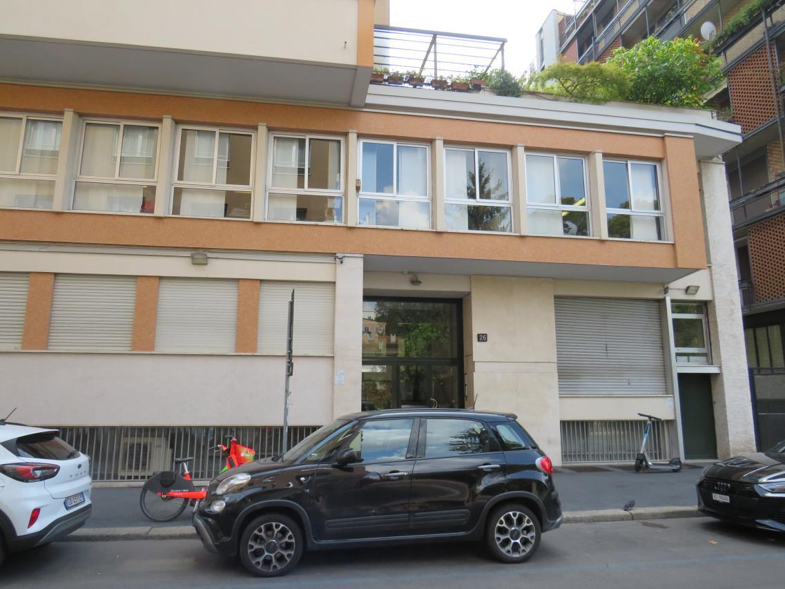immobile appartamento all'asta in VIA CARLO CRIVELLI, 26 - 20122 Milano (MI) - 1