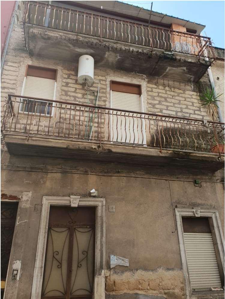 immobile appartamento all'asta in VIA TRENTO 18-20 - 96016 Lentini (SR) - 1
