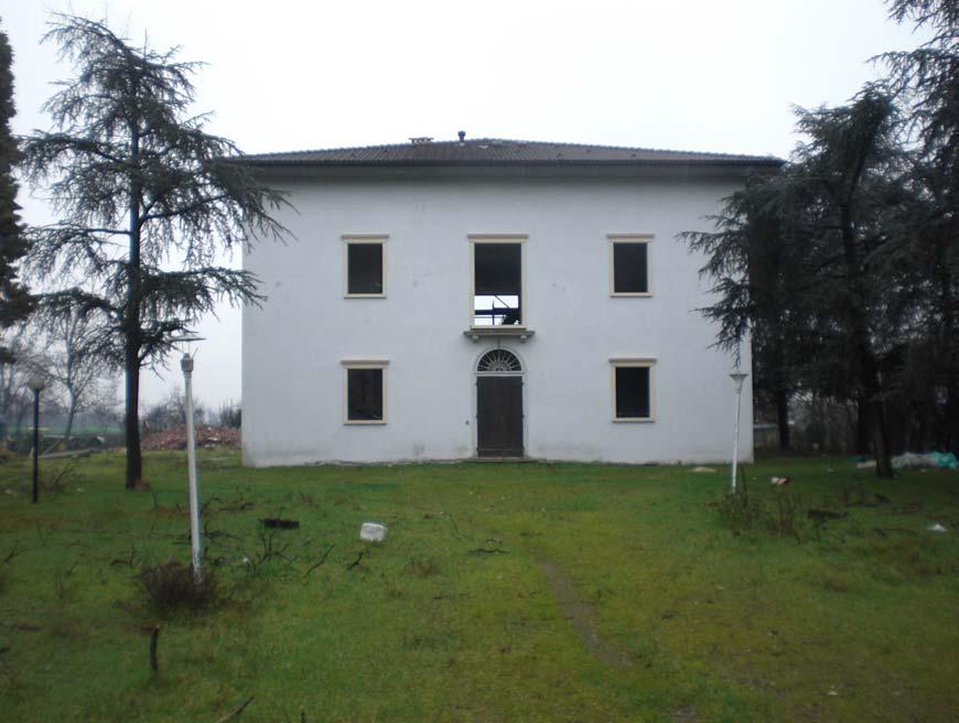 immobile appartamento all'asta in Strada Motta Vecchia 68 - 29121 Piacenza (PC) - 2