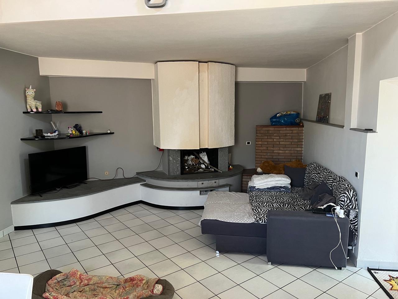 immobile villa all'asta in Via Mencagli 25 - 55051 Barga (LU) - 2