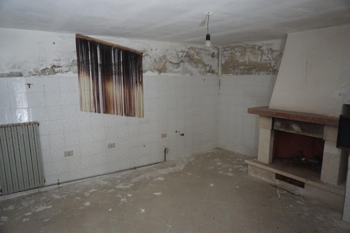 immobile appartamento all'asta in Qualietta - 83040 Calabritto (AV) - 4