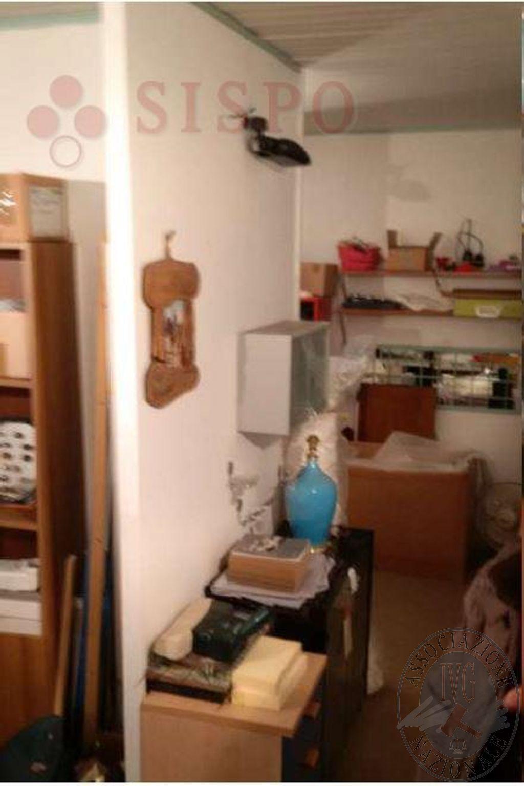 immobile attivita commerciale all'asta in VIA GUGLIELMO MARCONI - 06049 Spoleto (PG) - 1