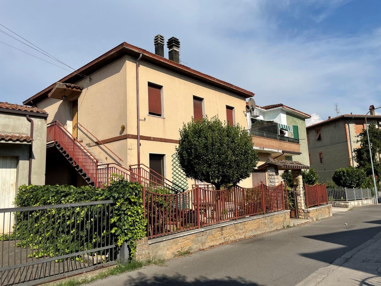 immobile appartamento all'asta in Via Tevere n 11 - 53048 Sinalunga (SI) - 1