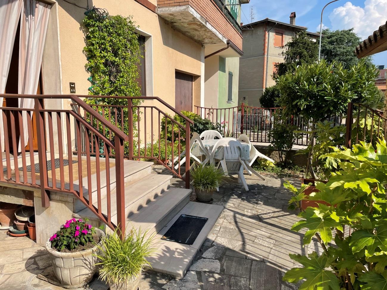 immobile appartamento all'asta in Via Tevere n 11 - 53048 Sinalunga (SI) - 3