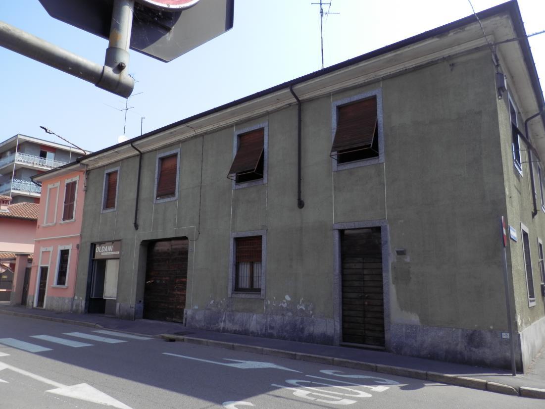 immobile appartamento all'asta in VIA LOMENI N 15 - 20013 Magenta (MI) - 1
