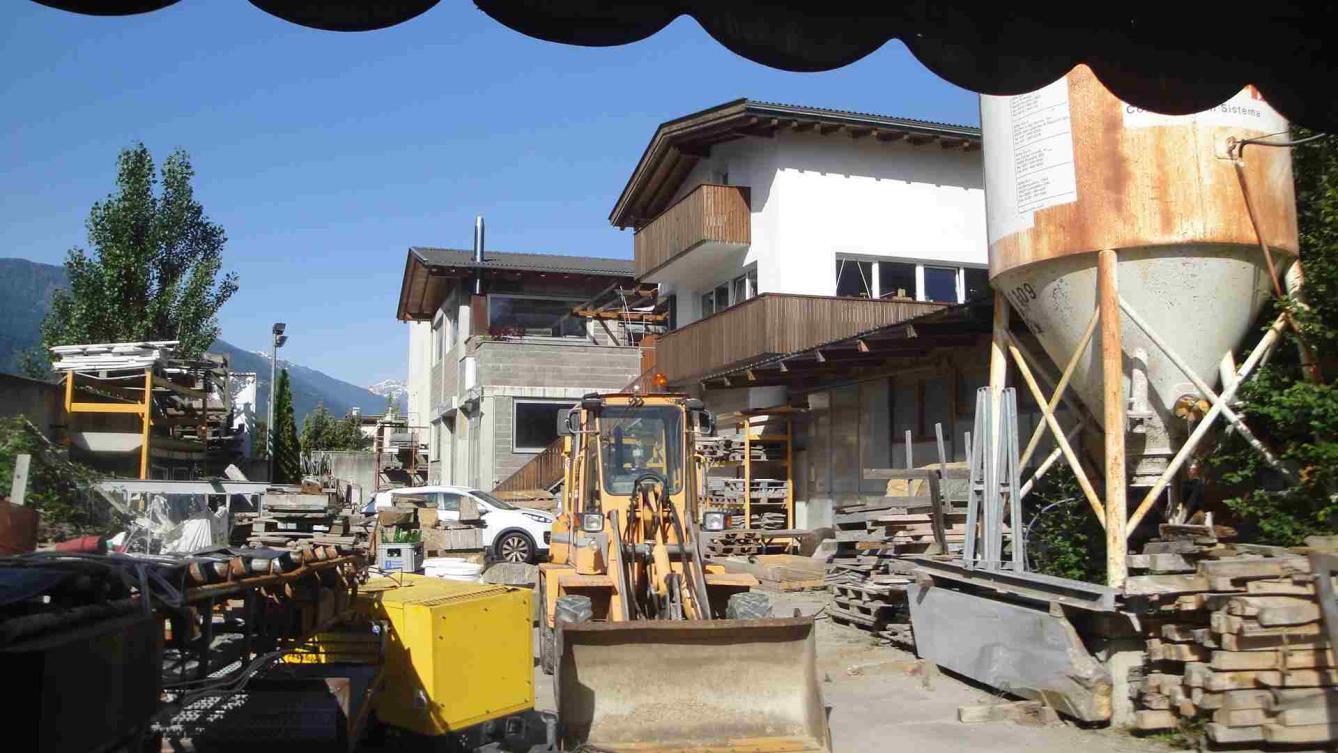 immobile capannone all'asta in Via Zona Artigianale 5 - 39025 Plaus (BZ) - 2