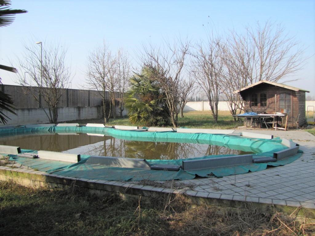 immobile attivita commerciale all'asta in Via Padana Superiore 11, n 1 Mozzanica (BG) - 4