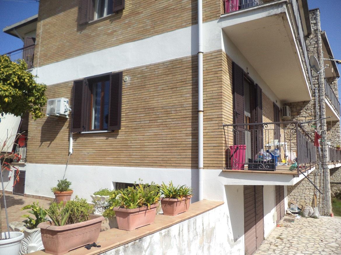 immobile appartamento all'asta in Via Zeccarelle n 80-82 - 04026 Minturno (LT) - 3