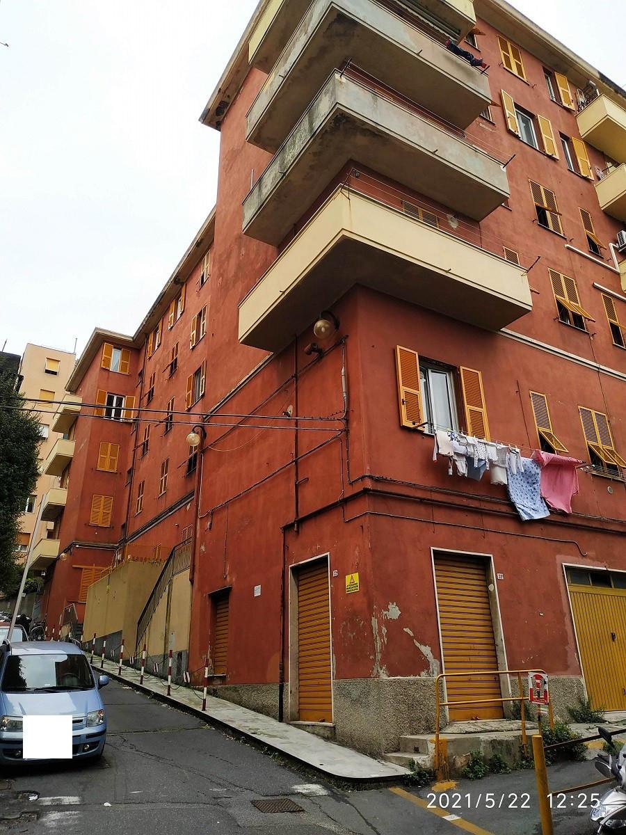 immobile appartamento all'asta in Via Coronata 51/a - 16152 Genova (GE) - 1