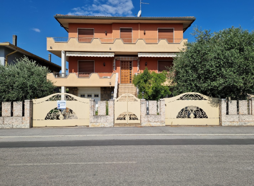 immobile villa all'asta in via martiri della liberta, n 302 - 45020 Lusia (RO) - 1