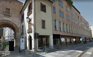 immobile AMPIO UFFICIO ALL'ASTA IN PIAZZA GARIBALDI, PADOVA (PD) - 2