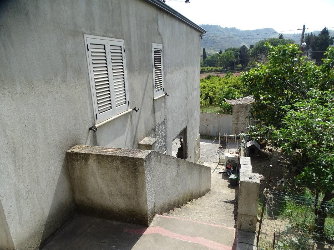 immobile appartamento all'asta in Contrada Merici, 61/A - 89044 Locri (RC) - 5