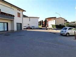 immobile negozio all'asta in VIA ROMANA OVEST 76 - 55016 Porcari (LU) - 2