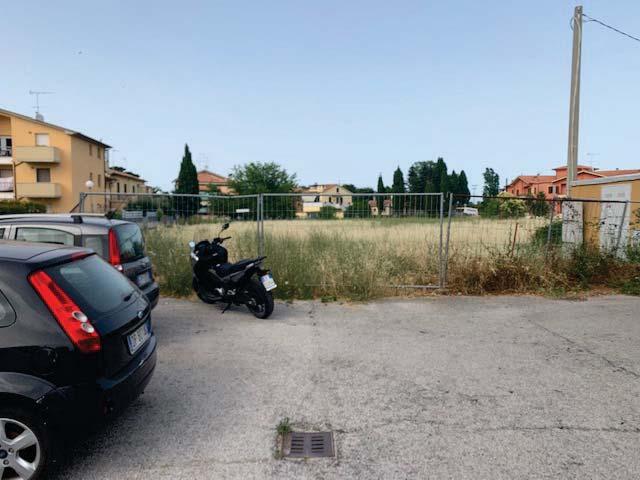 immobile terreno all'asta in Via della Tombaccia snc - 61032 Fano (PU) - 1