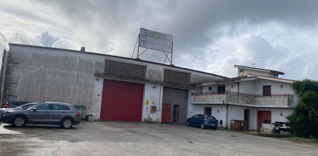 immobile magazzino all'asta in via vicinale per Lucugnano snc - 73039 Tricase (LE) - 1