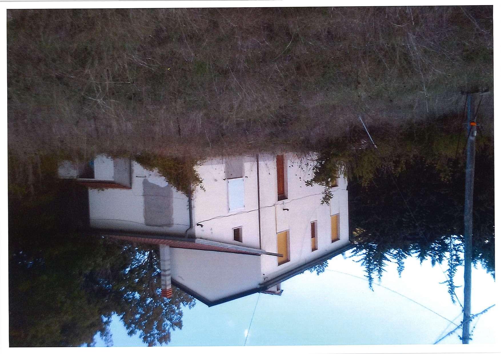 immobile appartamento all'asta in Strada Statale 90 bis km 1 + 500 - località Santa Maria - 83034 Casalbore (AV) - 1