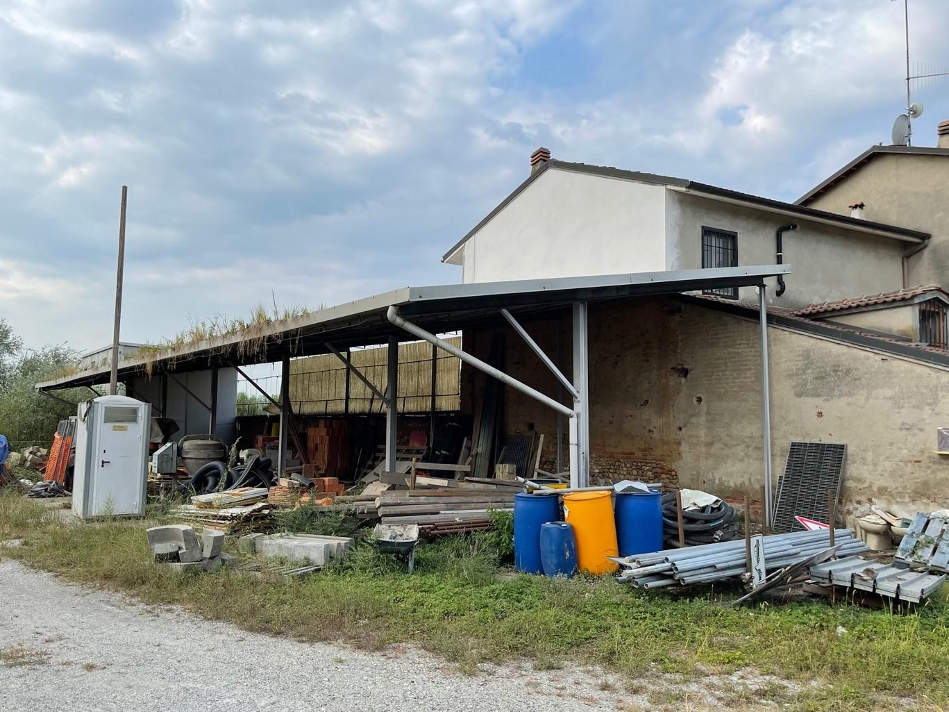 immobile appartamento all'asta in Strada Lignola n 34 - 13044 Crescentino (VC) - 1
