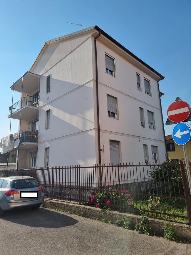 immobile appartamento all'asta in Via Puccini n2 - 24040 Pontirolo Nuovo (BG) - 1