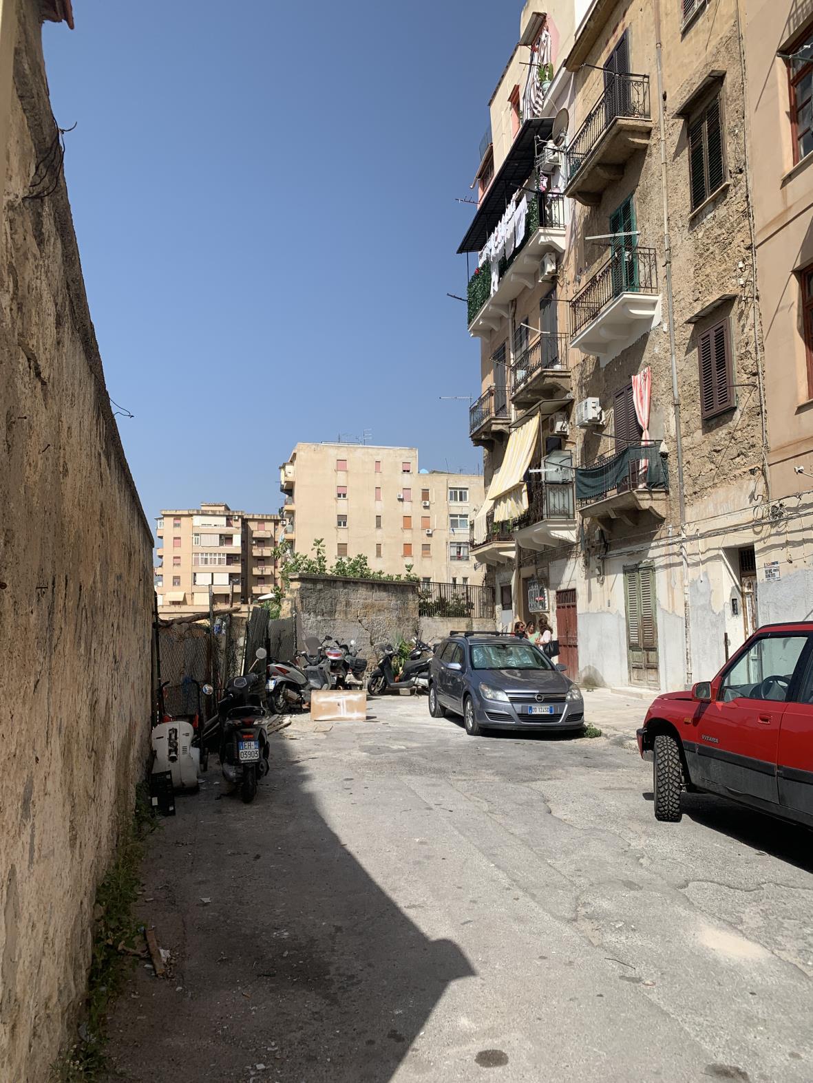 immobile appartamento all'asta in Via Re Manfredi, 53 - 90134 Palermo (PA) - 1