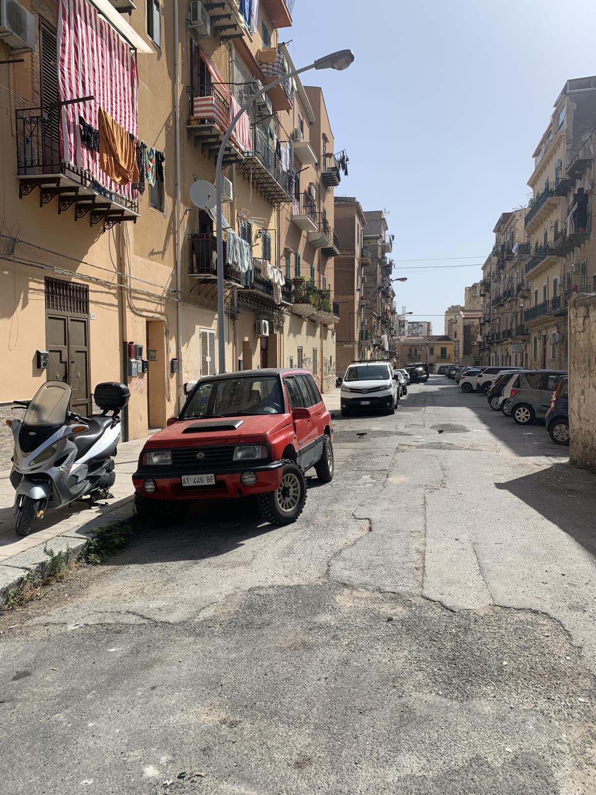 immobile appartamento all'asta in Via Re Manfredi, 53 - 90134 Palermo (PA) - 2