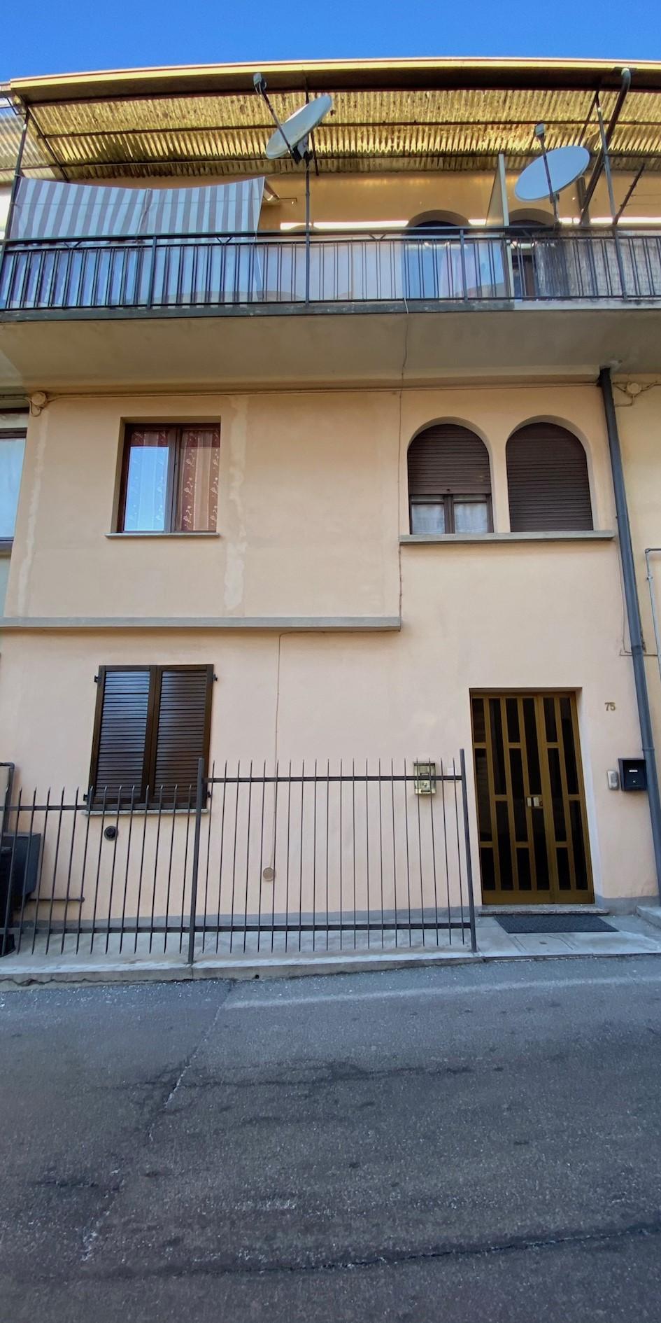 immobile appartamento all'asta in Via Pezzoli D'Albertoni, 75 - 24026 Leffe (BG) - 3