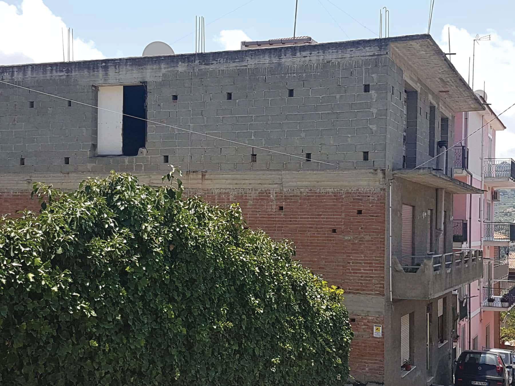 immobile appartamento all'asta in Via Mazzini 3 - 98054 Furnari (ME) - 1