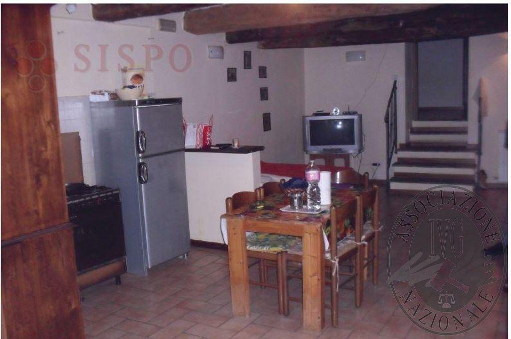 immobile appartamento all'asta in VIA TRIESTE (ANGOLO VIA CAVOUR) - 06055 Marsciano (PG) - 2