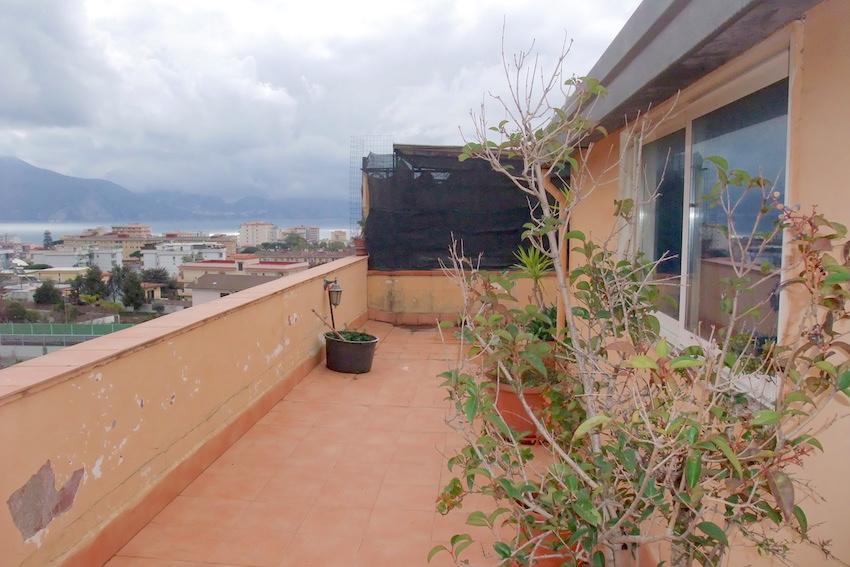 immobile appartamento all'asta in Via Casa Cirillo, 41/43 - 80058 Torre Annunziata (NA) - 4