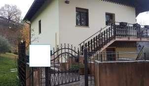 immobile appartamento all'asta in Via Salbeghi n 21 - 36040 Salcedo (VI) - 2
