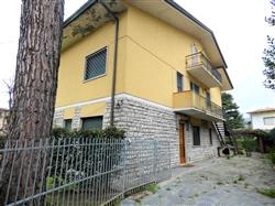 immobile appartamento all'asta in VIA CARLO PISACANE 4 - 55041 Camaiore (LU) - 3