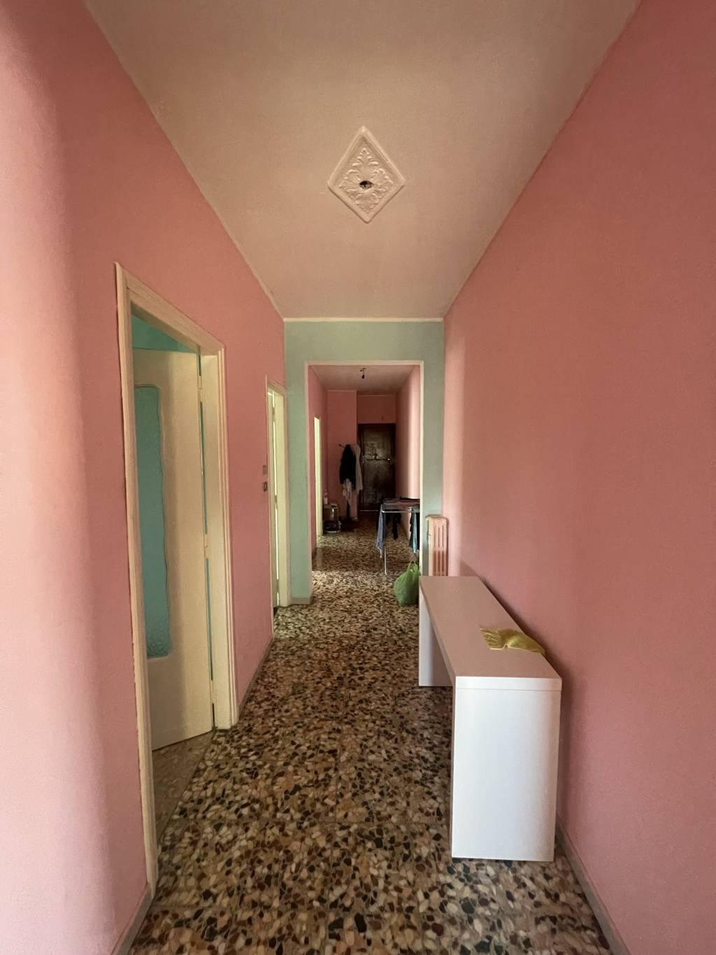 immobile appartamento all'asta in Strada Cambiano 44 - 10023 Chieri (TO) - 2