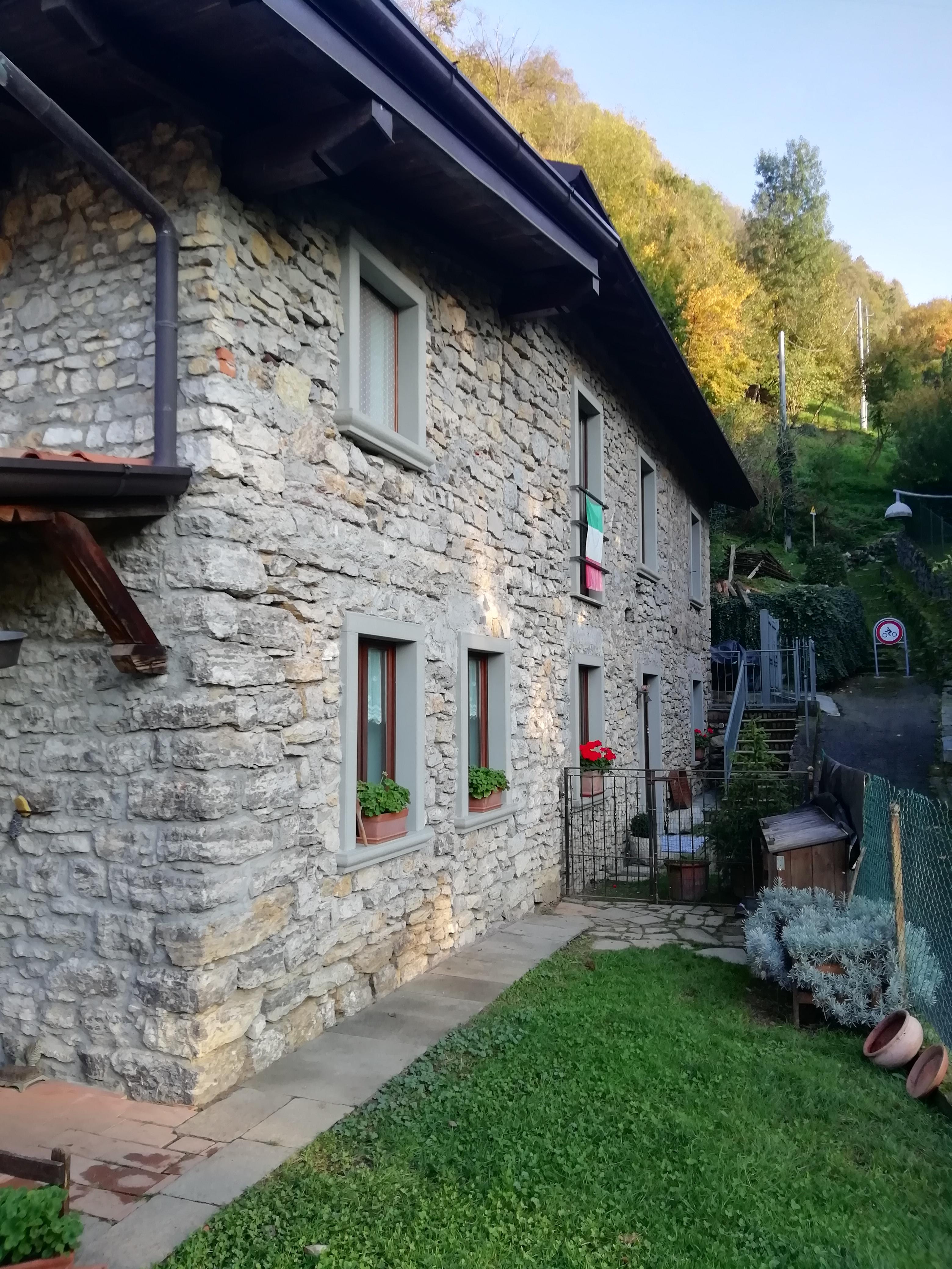 immobile appartamento all'asta in Via Sedrina Alta n 32 - 24010 Sedrina (BG) - 1