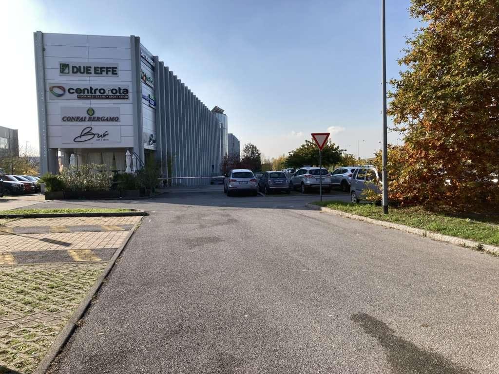 immobile posto auto all'asta in via dell'industria sn Bergamo (BG) - 2