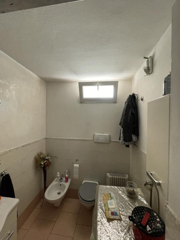 immobile appartamento all'asta in Via Marche 14 - 20031 Cesano Maderno (MB) - 5