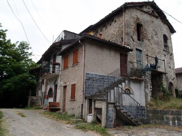 immobile appartamento all'asta in Frazione Rigoroso - Borgata La Costa n 5 - 15061 Arquata Scrivia (AL) - 1