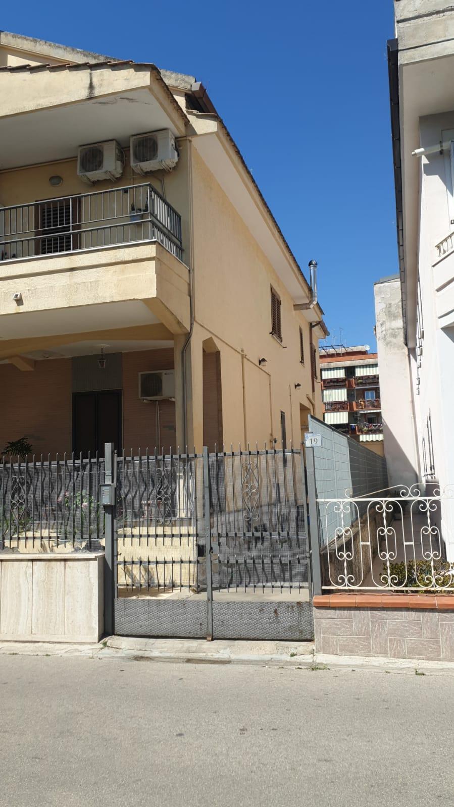 immobile appartamento all'asta in Via Dante Alighieri n 19 - 81020 San Nicola la Strada (CE) - 1