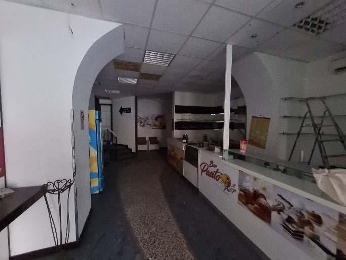 immobile negozio all'asta in Via Molini Idraulici 3 - Piazza Giovanni Nicotera 4 - 80058 Torre Annunziata (NA) - 5