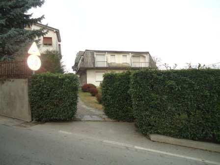 immobile appartamento all'asta in VIA CIRCONVALLAZIONE 28 E VIA SOTTORONCO 1 - 28040 Varallo Pombia (NO) - 4