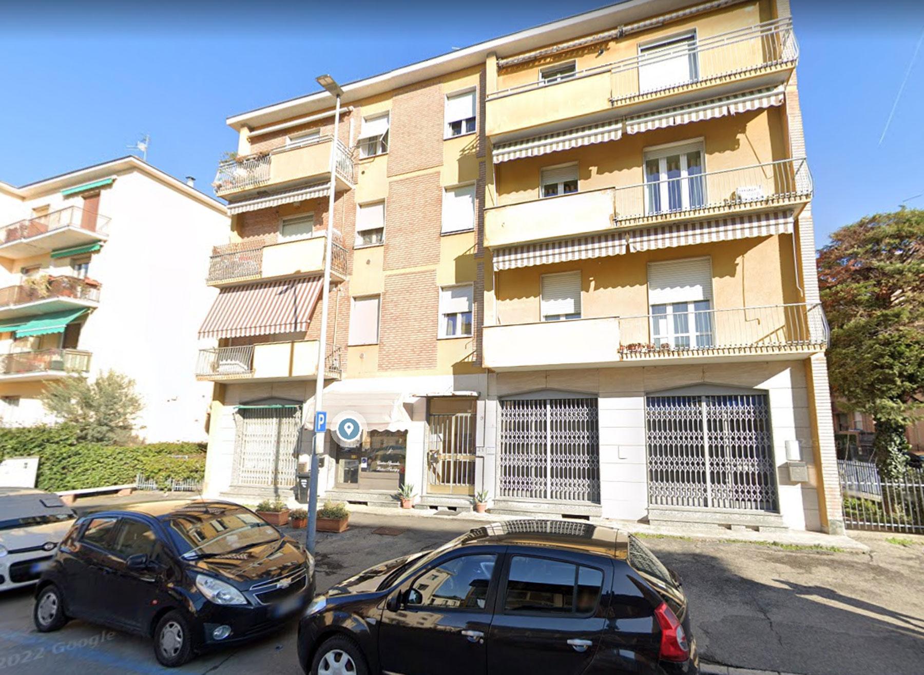 immobile negozio all'asta in Parma, Viale La Grola n9/A - 43126 Parma (PR) - 1