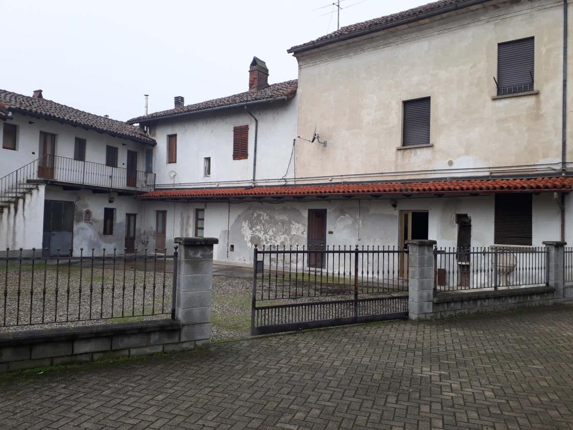 immobile ufficio all'asta in Via Gramsci 18 - 27030 Zeme (PV) - 1