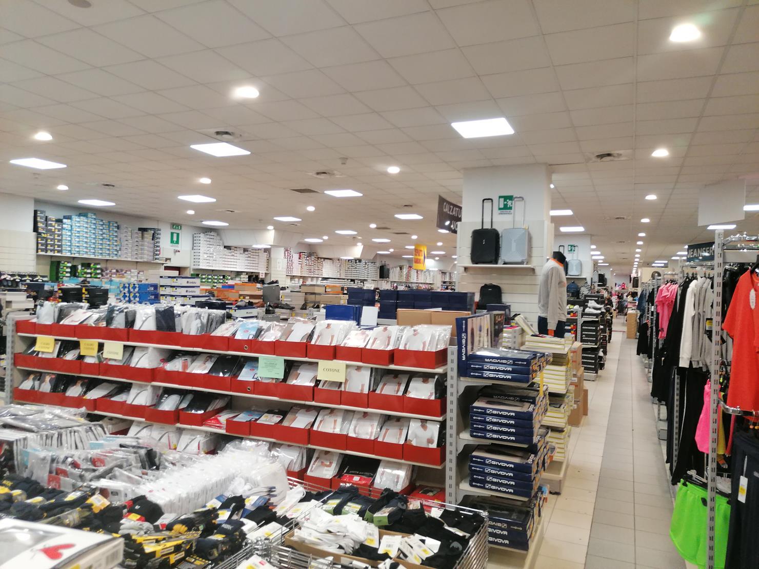 immobile attivita commerciale all'asta in Via per Canegrate 18 - LOTTO 3+6 Legnano (MI) - 1