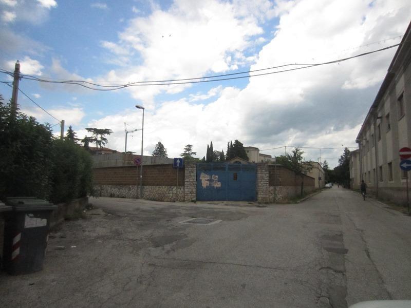 immobile attivita commerciale all'asta in VIALE UMBRIA 12/14 - 06034 Foligno (PG) - 1