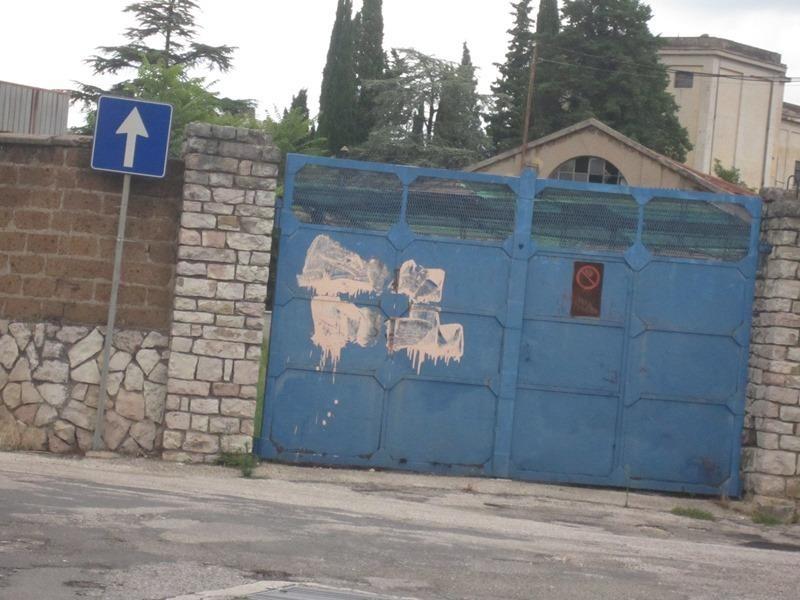 immobile attivita commerciale all'asta in VIALE UMBRIA 12/14 - 06034 Foligno (PG) - 2