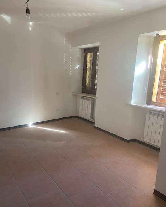 immobile appartamento all'asta in Via Roma - 62029 Tolentino (MC) - 3