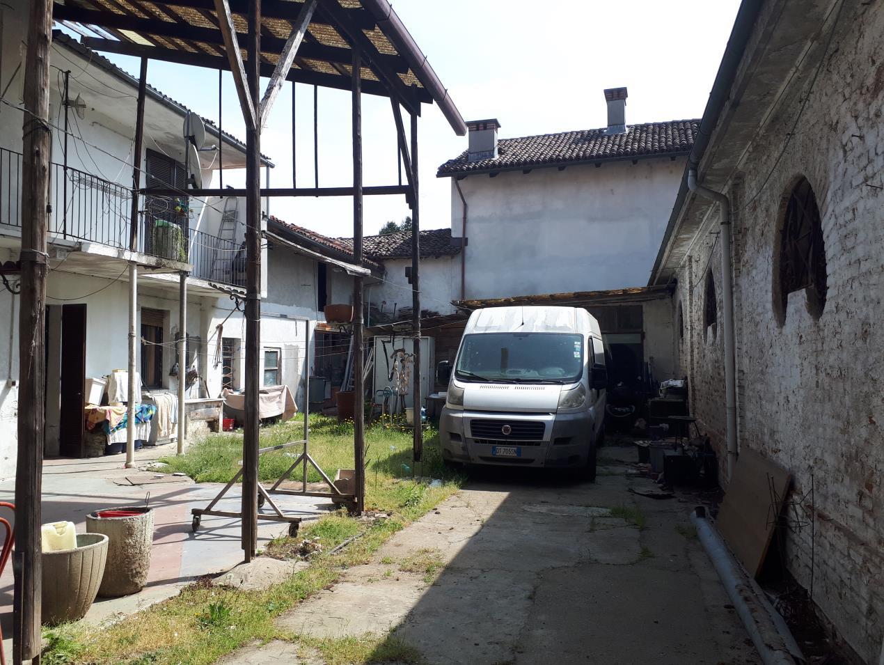 immobile appartamento all'asta in Via Roma 12 - 27030 Castelnovetto (PV) - 5