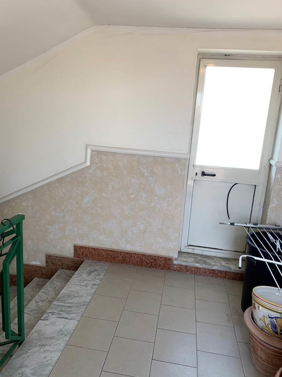 immobile appartamento all'asta in via Filippo Turati n 6 - 80019 Qualiano (NA) - 2