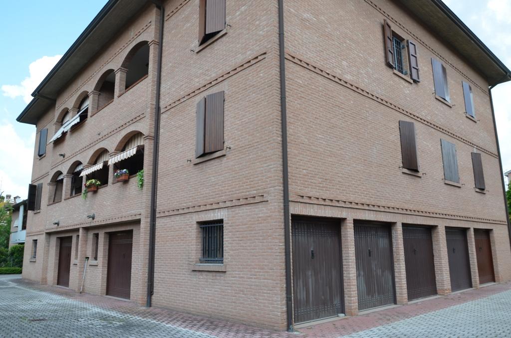 immobile appartamento all'asta in Via Saragat 18 - 41013 Castelfranco Emilia (MO) - 2