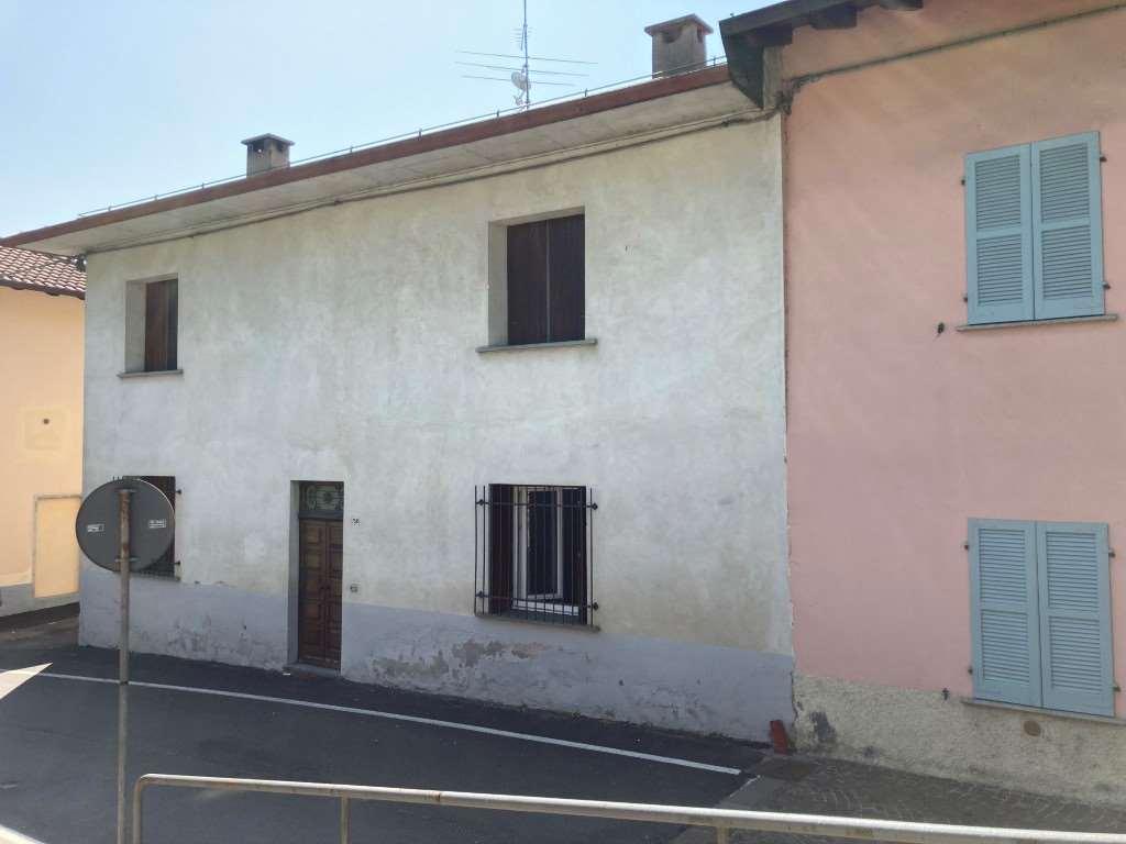 immobile appartamento all'asta in Via Garibaldi 772 - 21020 Comabbio (VA) - 1